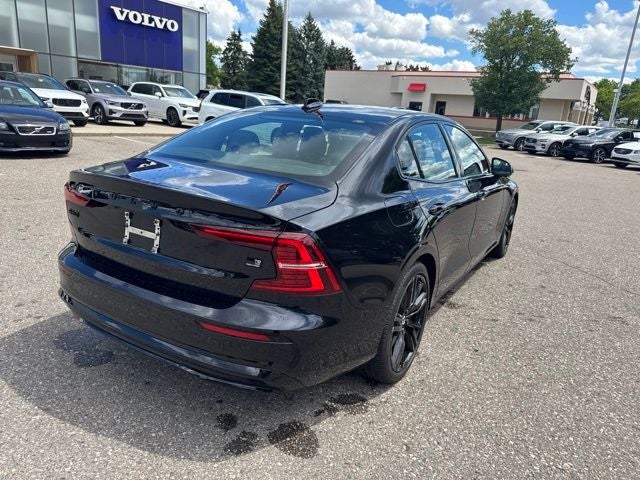 2024 Volvo S60 Recharge Plug-In Hybrid T8 Plus Black Edition