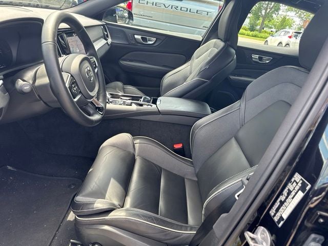 2024 Volvo S60 Recharge Plug-In Hybrid T8 Plus Black Edition