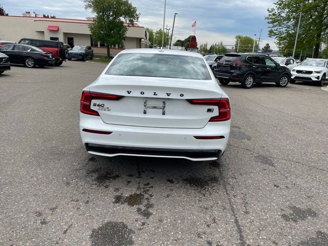 2024 Volvo S60 Recharge Plug-In Hybrid T8 Plus Black Edition