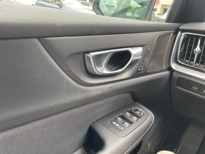 2024 Volvo S60 Recharge Plug-In Hybrid T8 Plus Black Edition