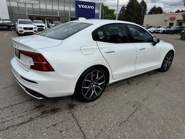 2022 Volvo S60 Recharge Plug-In Hybrid T8 Polestar