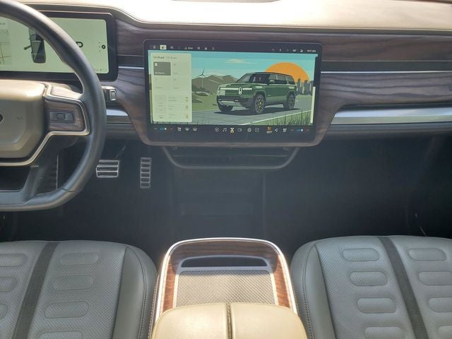 2023 Rivian R1S Adventure