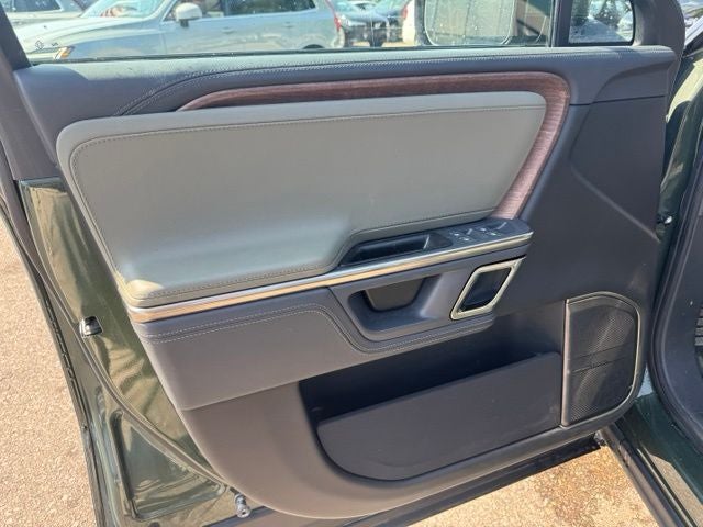 2023 Rivian R1S Adventure