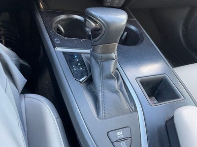 2024 Lexus UX 250h Base