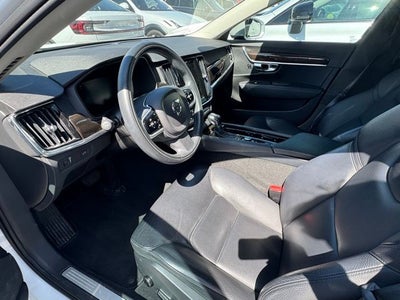 2018 Volvo S90 T6 Momentum