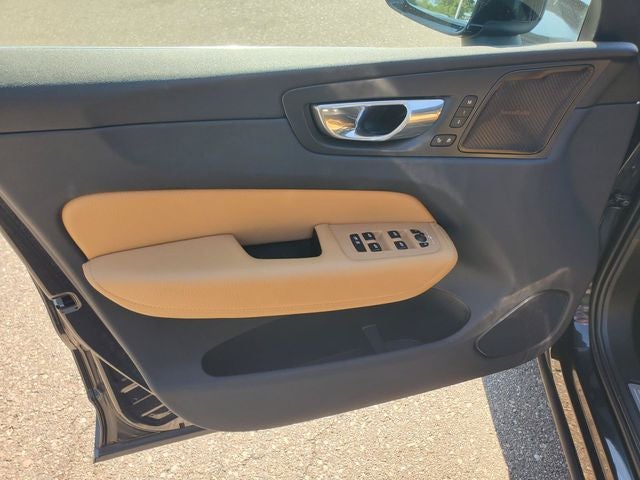 2019 Volvo XC60 T6 Momentum