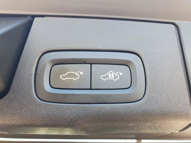 2019 Volvo XC60 T6 Momentum