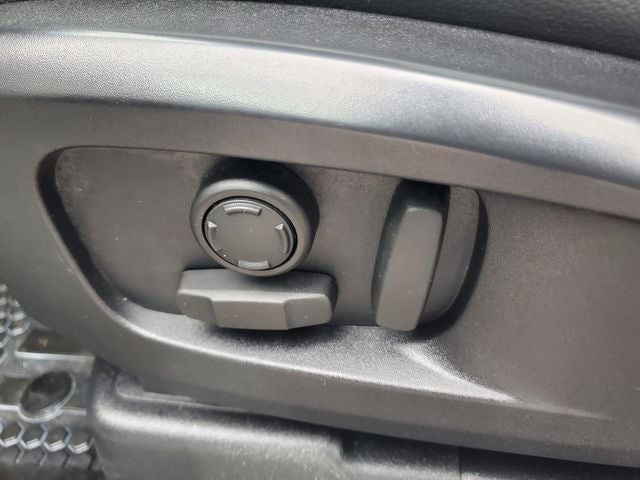 2024 Land Rover Defender 110 S