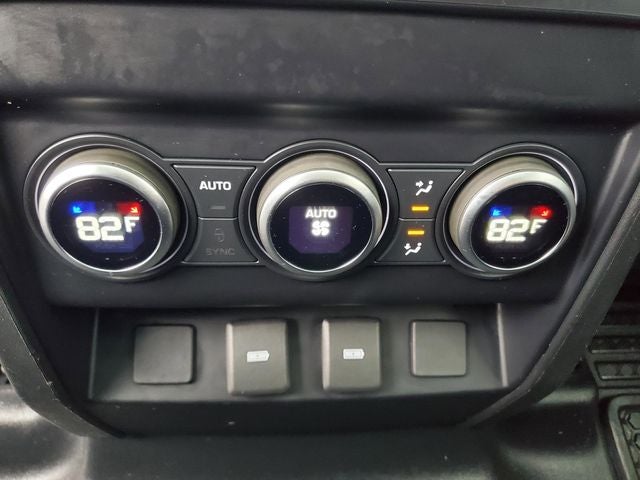 2024 Land Rover Defender 110 S