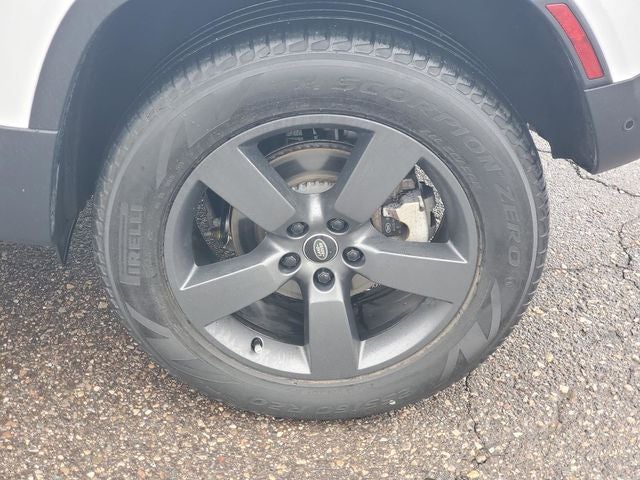 2024 Land Rover Defender 110 S