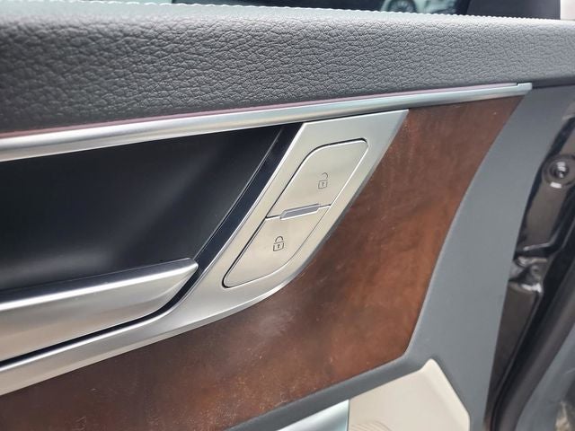 2022 Audi Q7 55 Premium Plus quattro