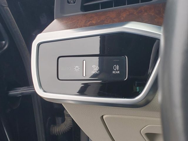 2022 Audi Q7 55 Premium Plus quattro