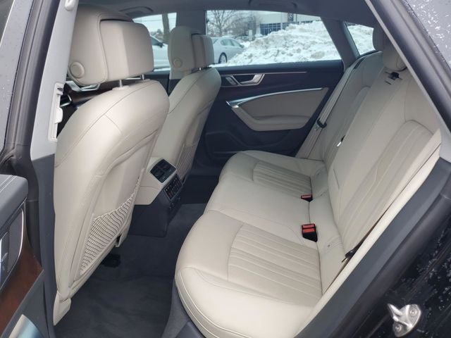 2022 Audi Q7 55 Premium Plus quattro