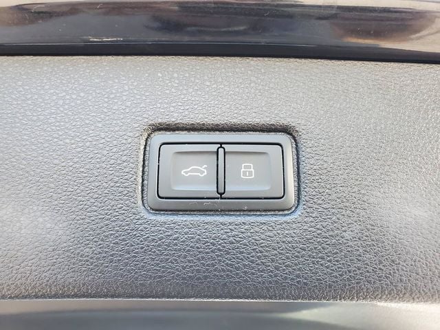 2023 Audi Q7 55 Prestige quattro