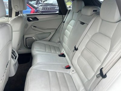 2015 Porsche Macan S