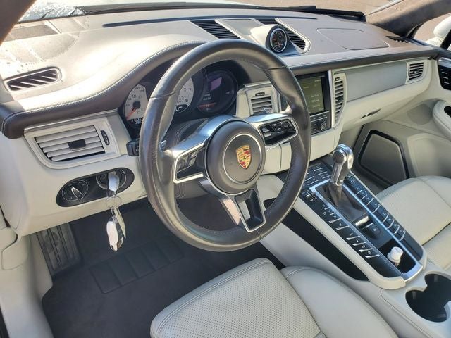 2015 Porsche Macan S