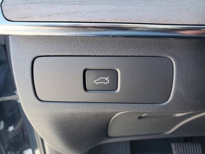 2026 Volvo XC90 B6 Plus 6-Seater