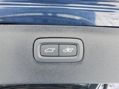 2026 Volvo XC90 B6 Plus 6-Seater