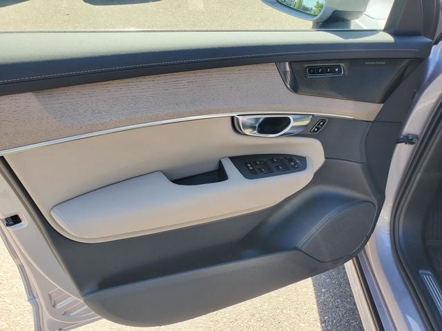 2026 Volvo XC90 B6 Plus 6-Seater