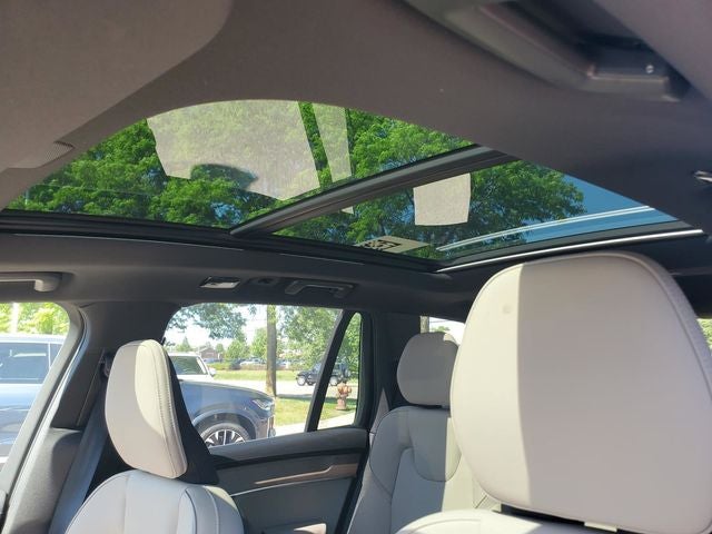 2026 Volvo XC90 B6 Plus 6-Seater