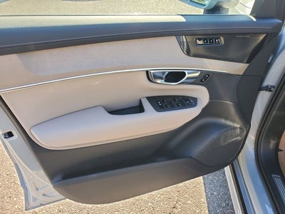 2027 Volvo XC90 Plus