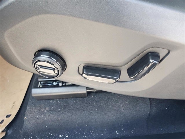 2026 Volvo XC90 B6 Plus 6-Seater