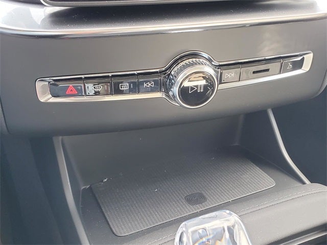 2026 Volvo XC90 B6 Plus 6-Seater