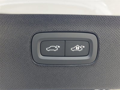 2026 Volvo XC90 B6 Plus 6-Seater