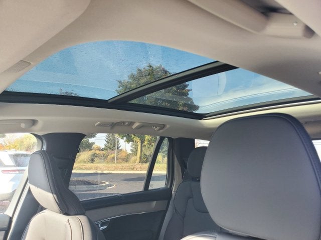 2027 Volvo XC90 B6 Plus 6-Seater