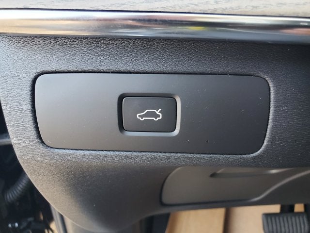 2027 Volvo XC90 B6 Plus 6-Seater