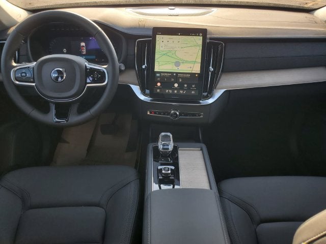 2027 Volvo XC90 B6 Plus 6-Seater