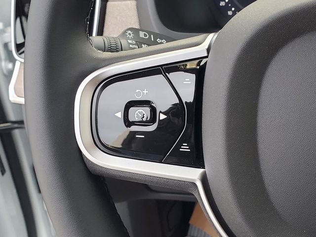 2026 Volvo XC90 B6 Plus 6-Seater