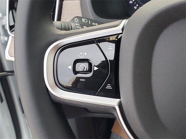 2026 Volvo XC90 B6 Plus 6-Seater