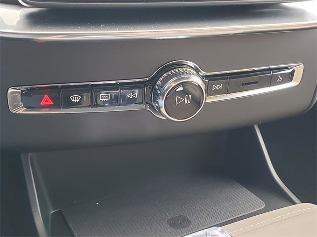 2026 Volvo XC90 B6 Plus 6-Seater