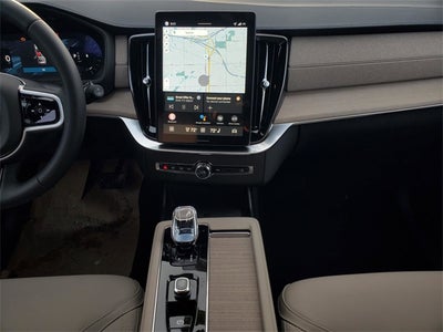 2026 Volvo XC90 B6 Plus 6-Seater