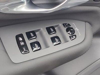 2026 Volvo XC90 B6 Plus 6-Seater