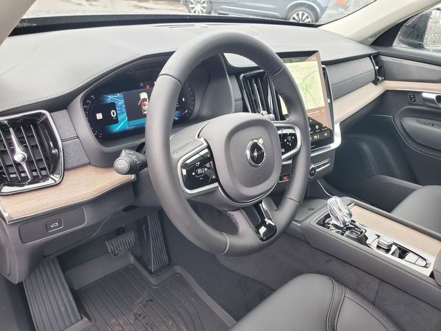 2026 Volvo XC90 B6 Plus 6-Seater