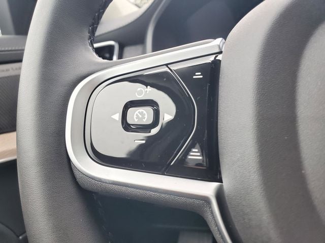 2026 Volvo XC90 B6 Plus 6-Seater