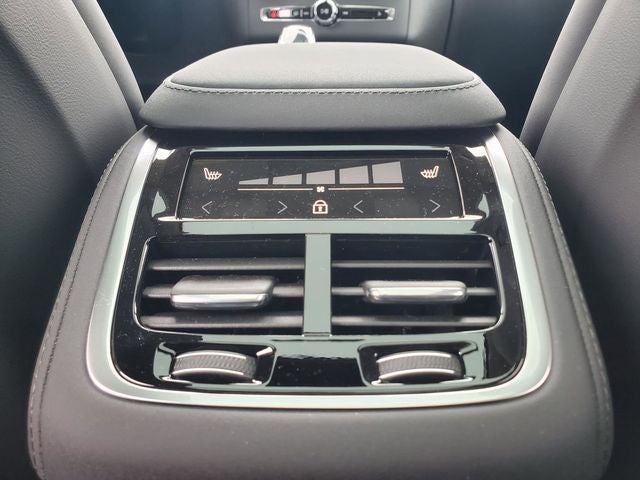 2026 Volvo XC90 B6 Plus 6-Seater