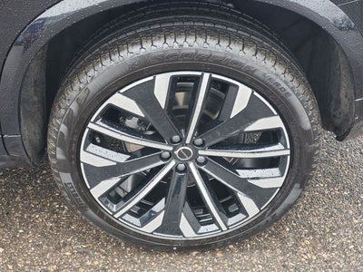 2026 Volvo XC90 B6 Plus 6-Seater