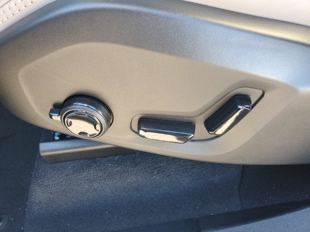 2027 Volvo XC90 B6 Ultra
