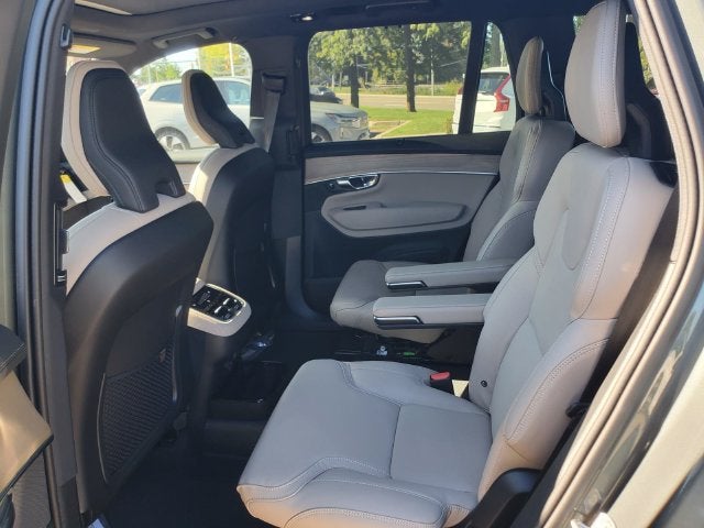2027 Volvo XC90 B6 Ultra