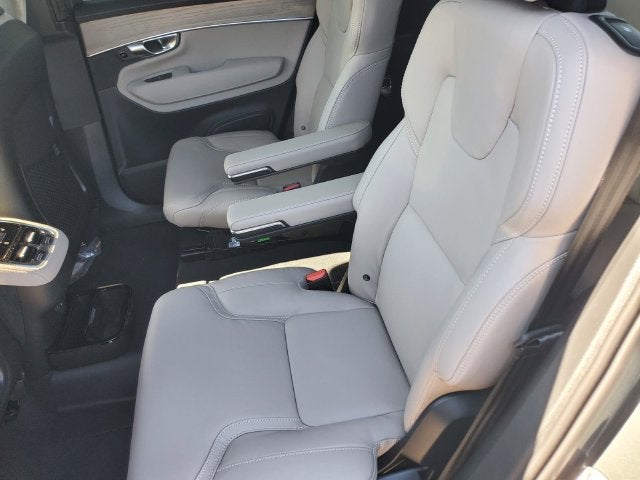 2027 Volvo XC90 B6 Ultra