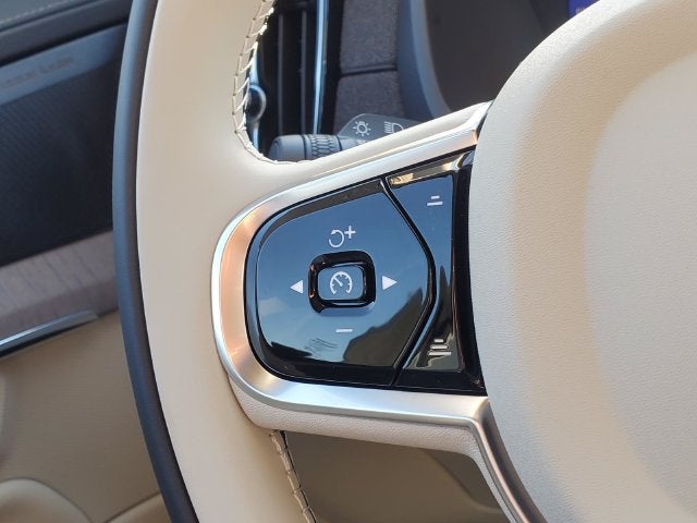 2027 Volvo XC90 B6 Ultra