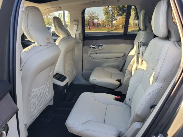 2027 Volvo XC90 B6 Ultra
