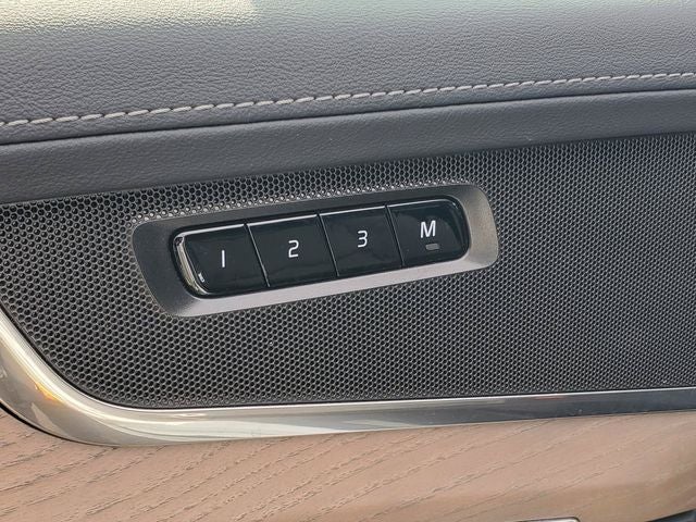 2025 Volvo XC90 B6 Plus 7-Seater 2025.5