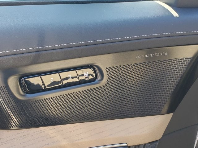 2027 Volvo XC90 B6 Plus 7-Seater
