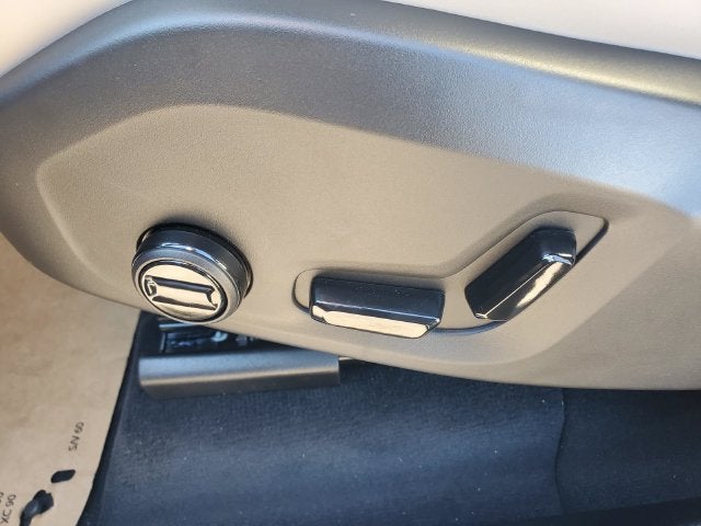 2027 Volvo XC90 B6 Plus 7-Seater