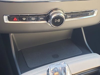 2027 Volvo XC90 B6 Plus 7-Seater