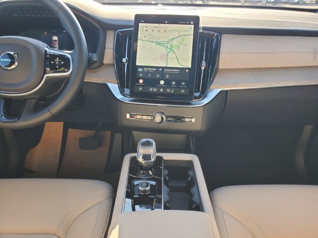 2027 Volvo XC90 B6 Plus 7-Seater